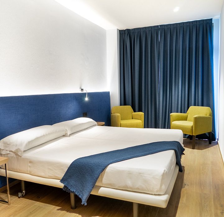 Habitación Twin con balcón